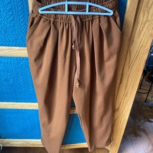 Women’s brown/burnt orange Joggers